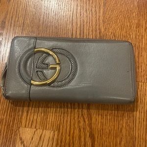 Authentic Gucci wallet